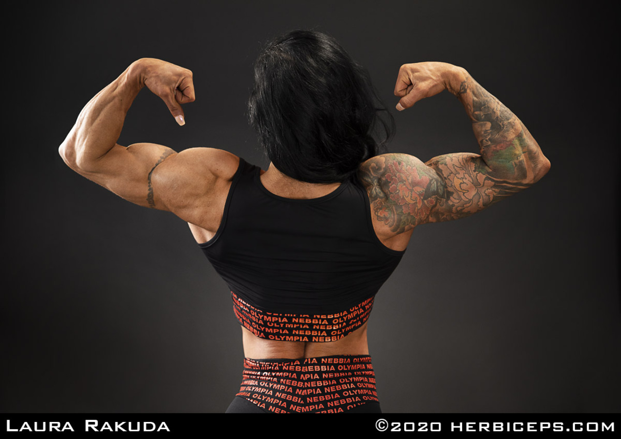 Laura Rokuda Female Muscle Videos and Photos - HerBiceps