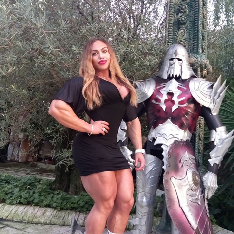 AmazonKa's profile at HerBicepsCam