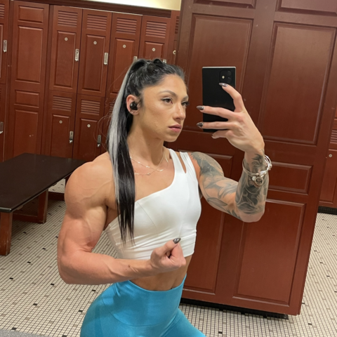 Tuffeeeeee's profile at HerBicepsCam