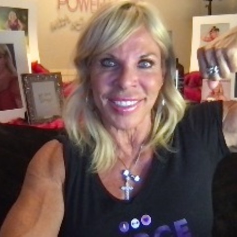 LaurenPowers's profile at HerBicepsCam