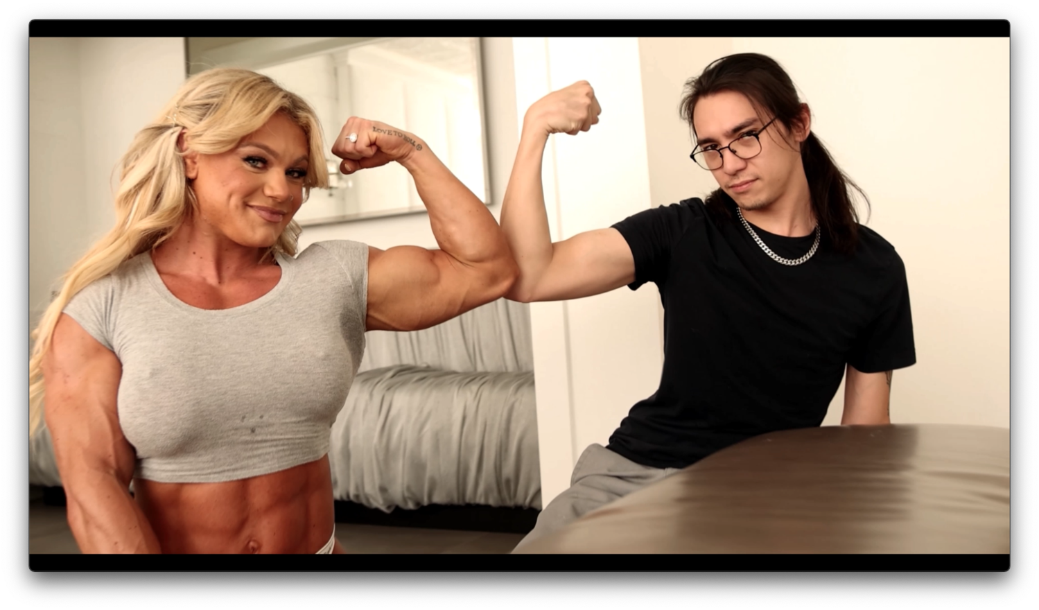 Female Muscle Videos and Photos - HerBiceps