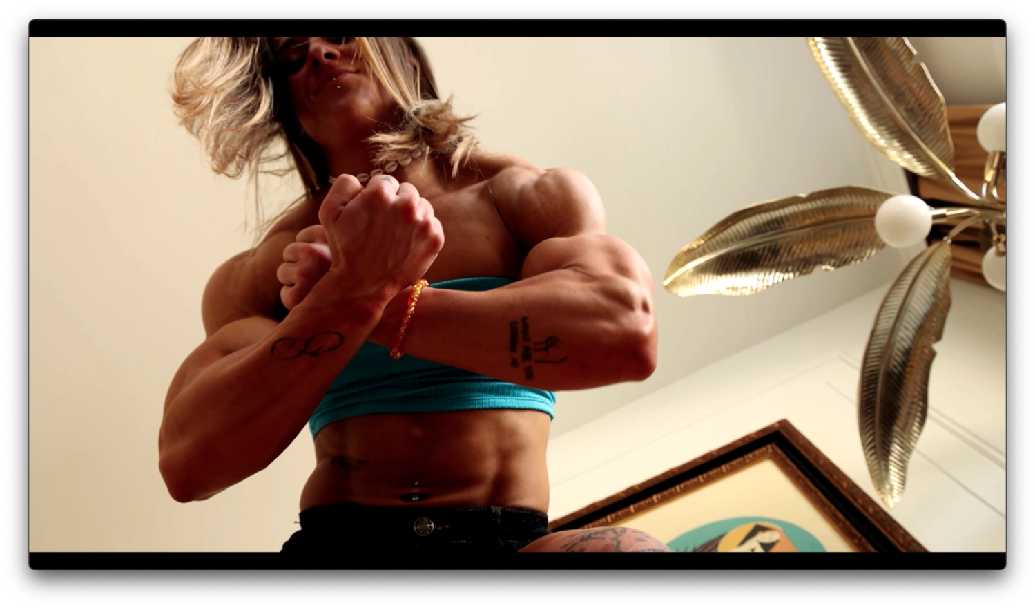 Female Muscle Videos and Photos - HerBiceps