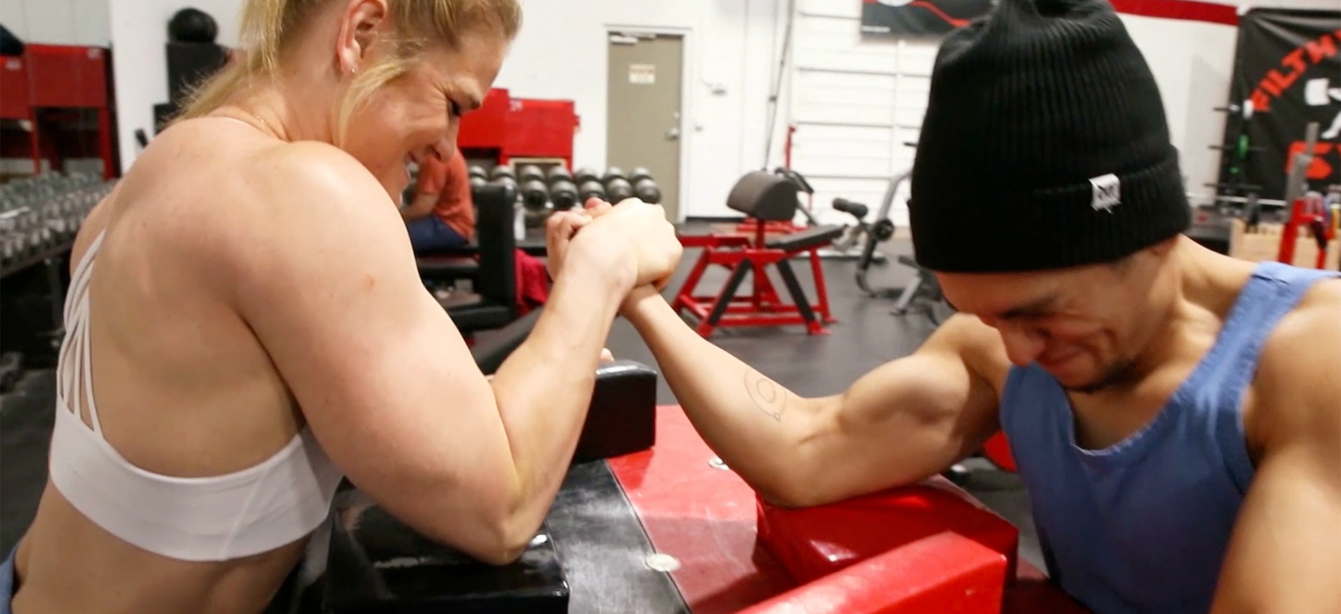 Female Muscle Videos and Photos - HerBiceps