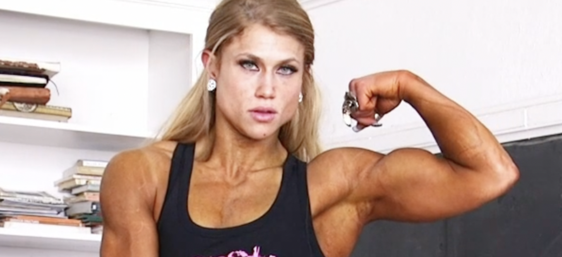 Female Muscle Videos and Photos - HerBiceps
