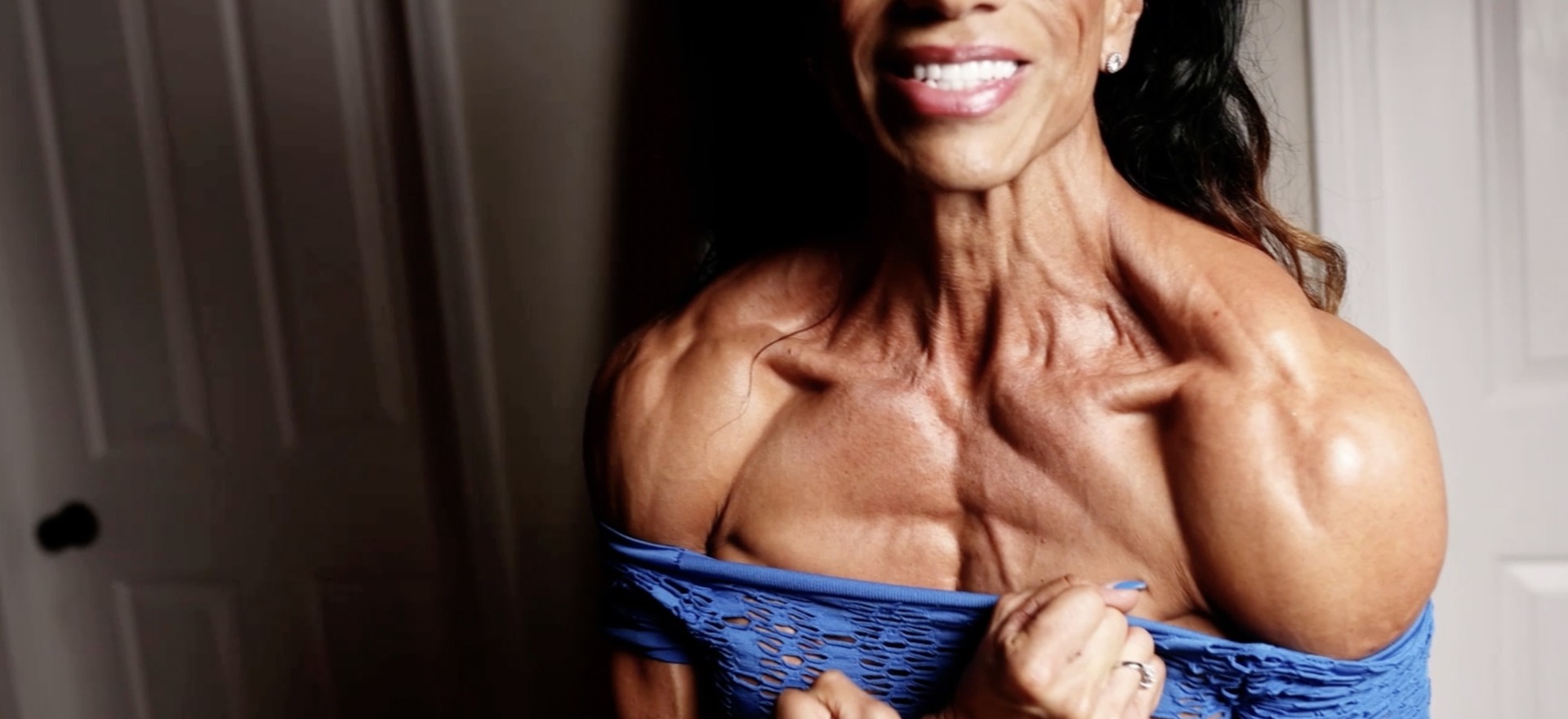 Female Muscle Videos and Photos - HerBiceps