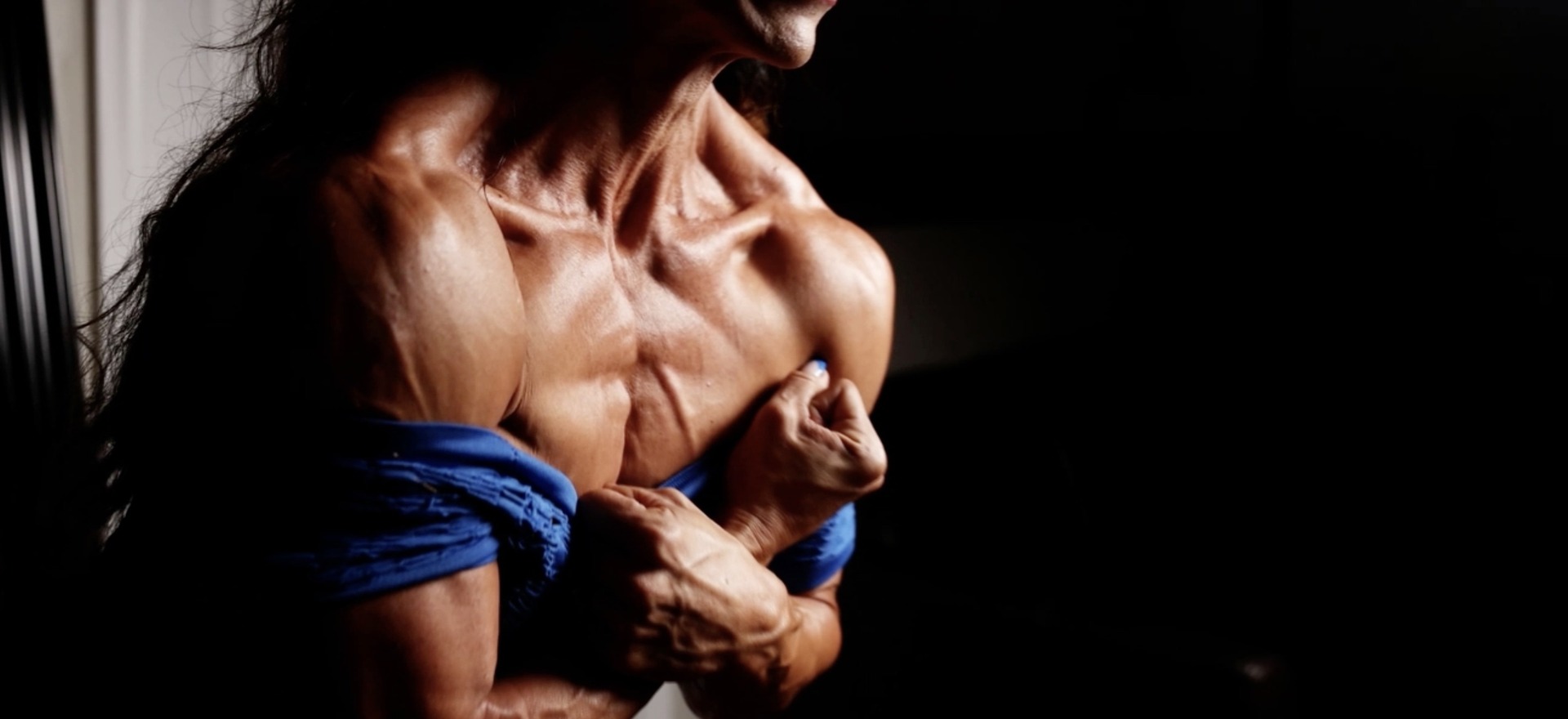 Female Muscle Videos and Photos - HerBiceps